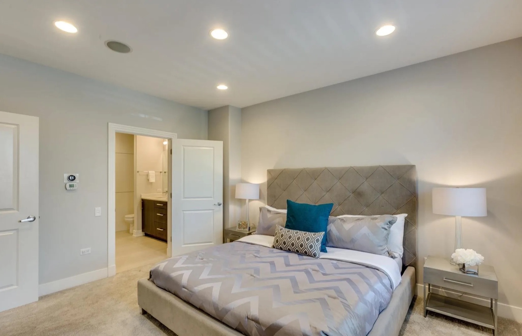 111 South Aberdeen Street Chicago, IL 60607 - Photo 8 of 16