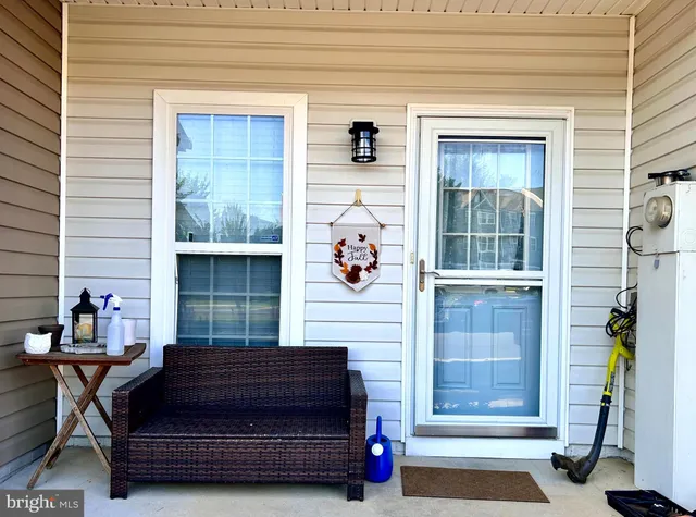 a house view with a outdoor space