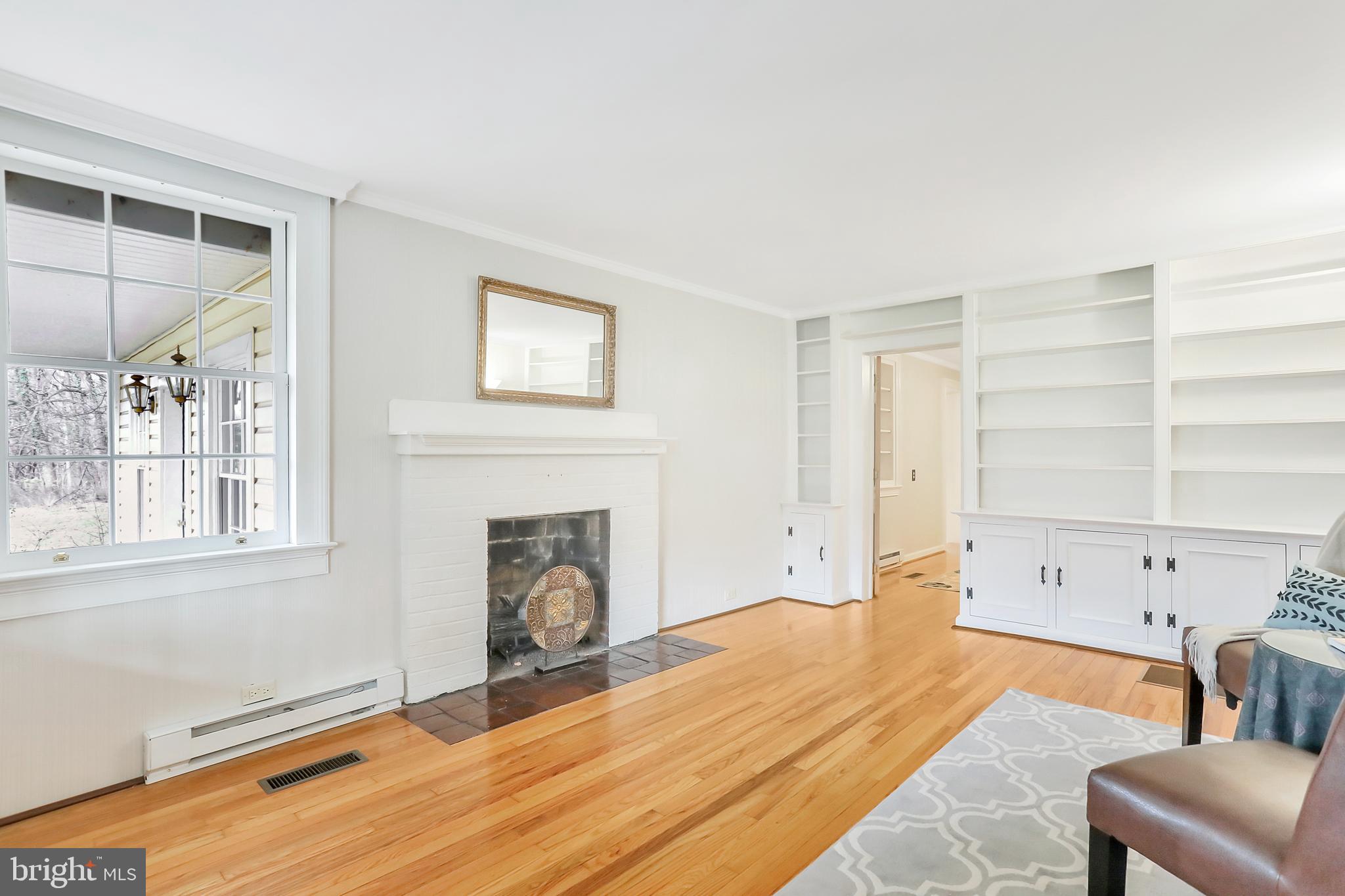 524 Apple Pie Ridge Road Winchester, VA 22603 - Photo 14 of 89 Library with built-ins