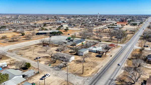 $295,000 | 708 Mesquite Street, Jourdanton, TX 78026