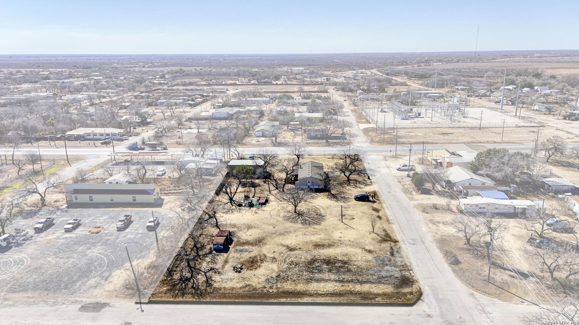 708 Mesquite Street Jourdanton, TX 78026 - Photo 47 of 49 wooden view of a city