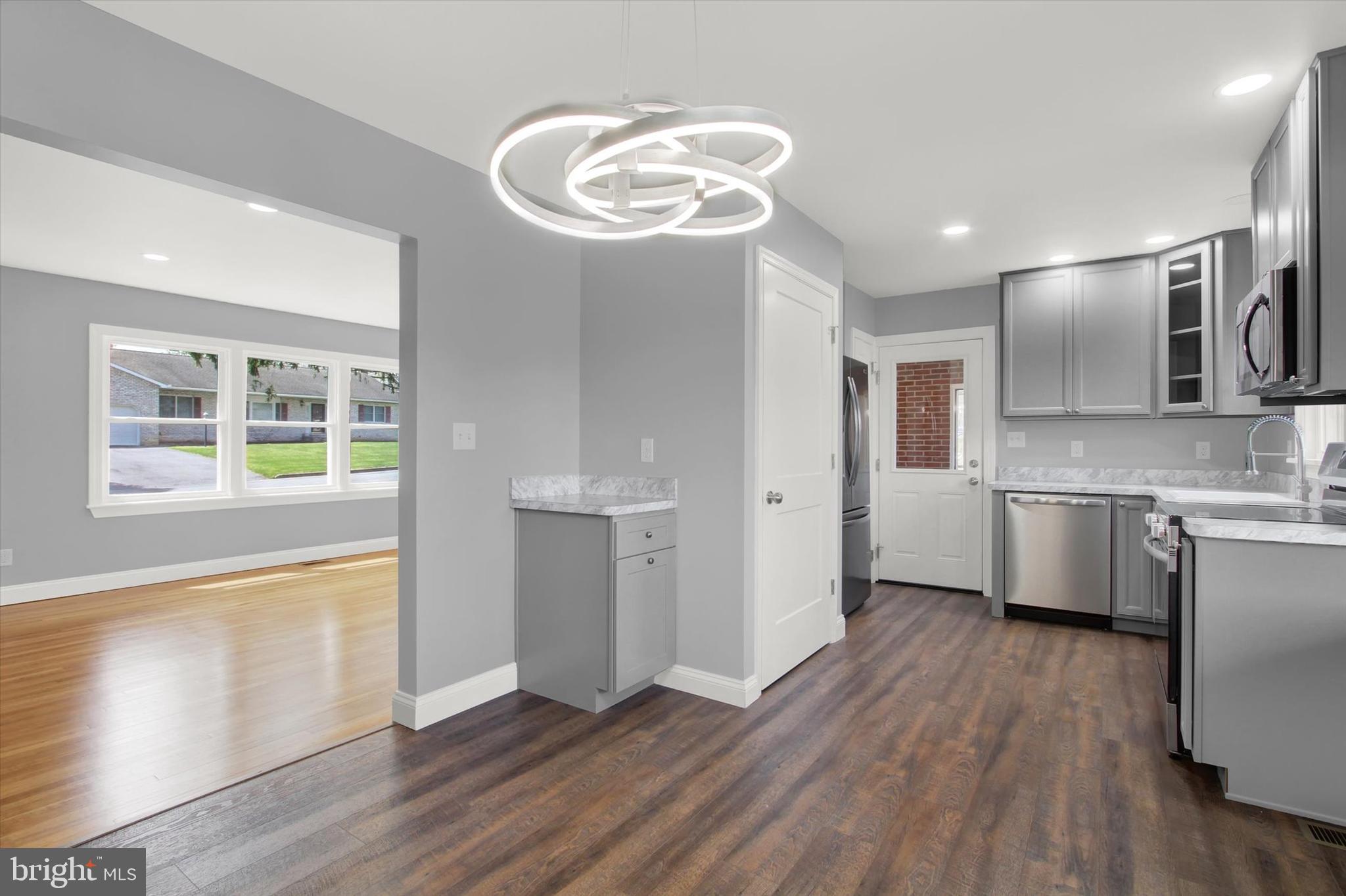833 Mountain View Road Waynesboro, PA 17268 - Photo 11 of 38 Gallery Image 11