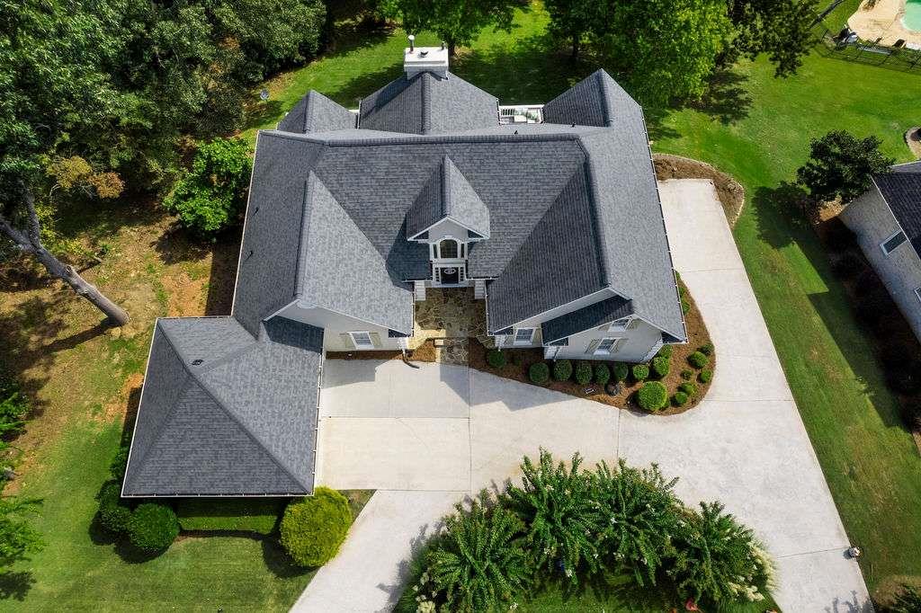 111 Warwick Way Rome, GA 30161 - Photo 2 of 46 an aerial view of a house with a yard