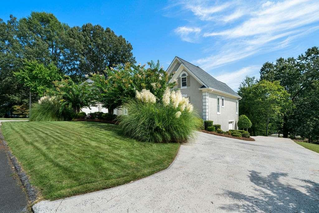 111 Warwick Way Rome, GA 30161 - Photo 42 of 46 a front view of a house with a yard