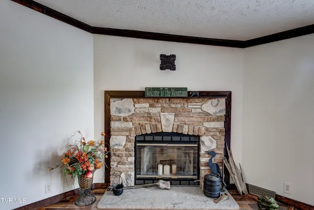 $347,000 | 438 North V F W Road, Bulls Gap, TN 37711