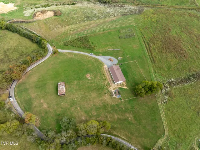 $347,000 | 438 North V F W Road, Bulls Gap, TN 37711