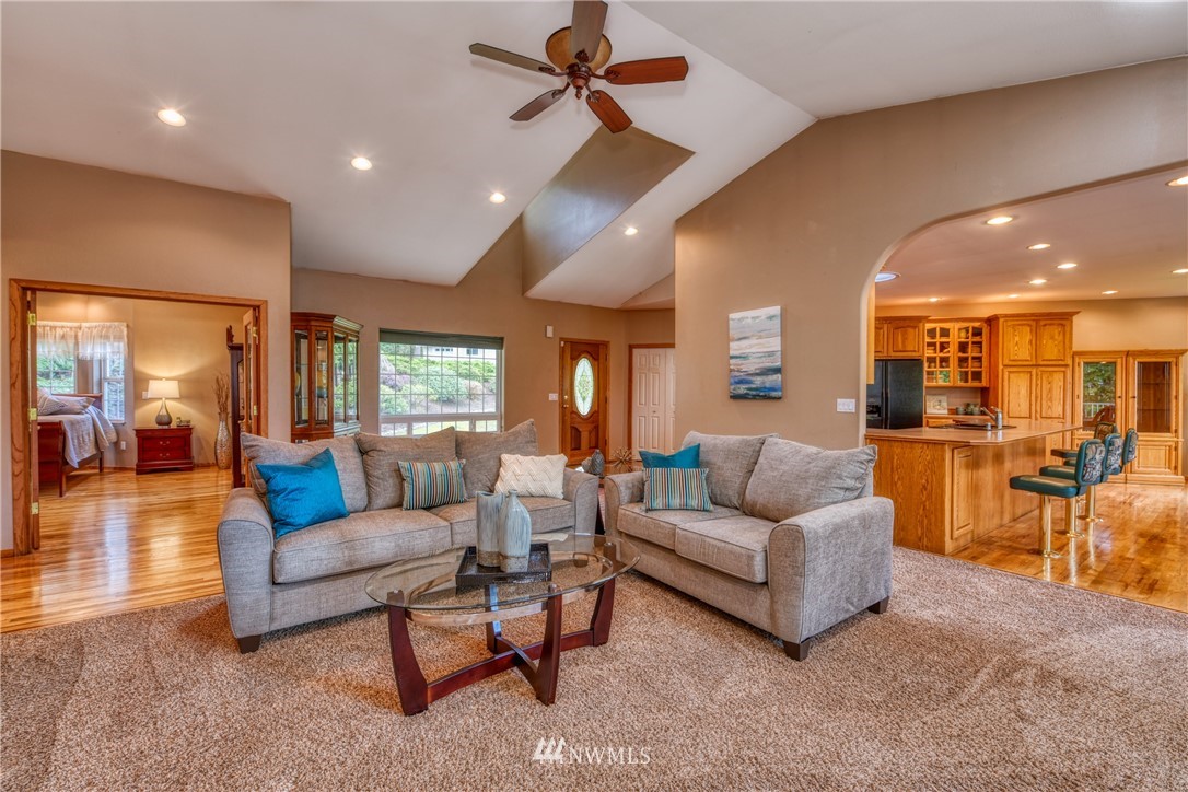 20903 Martin Road Mount Vernon, WA 98273 - Photo 5 of 25 Gallery Image 5