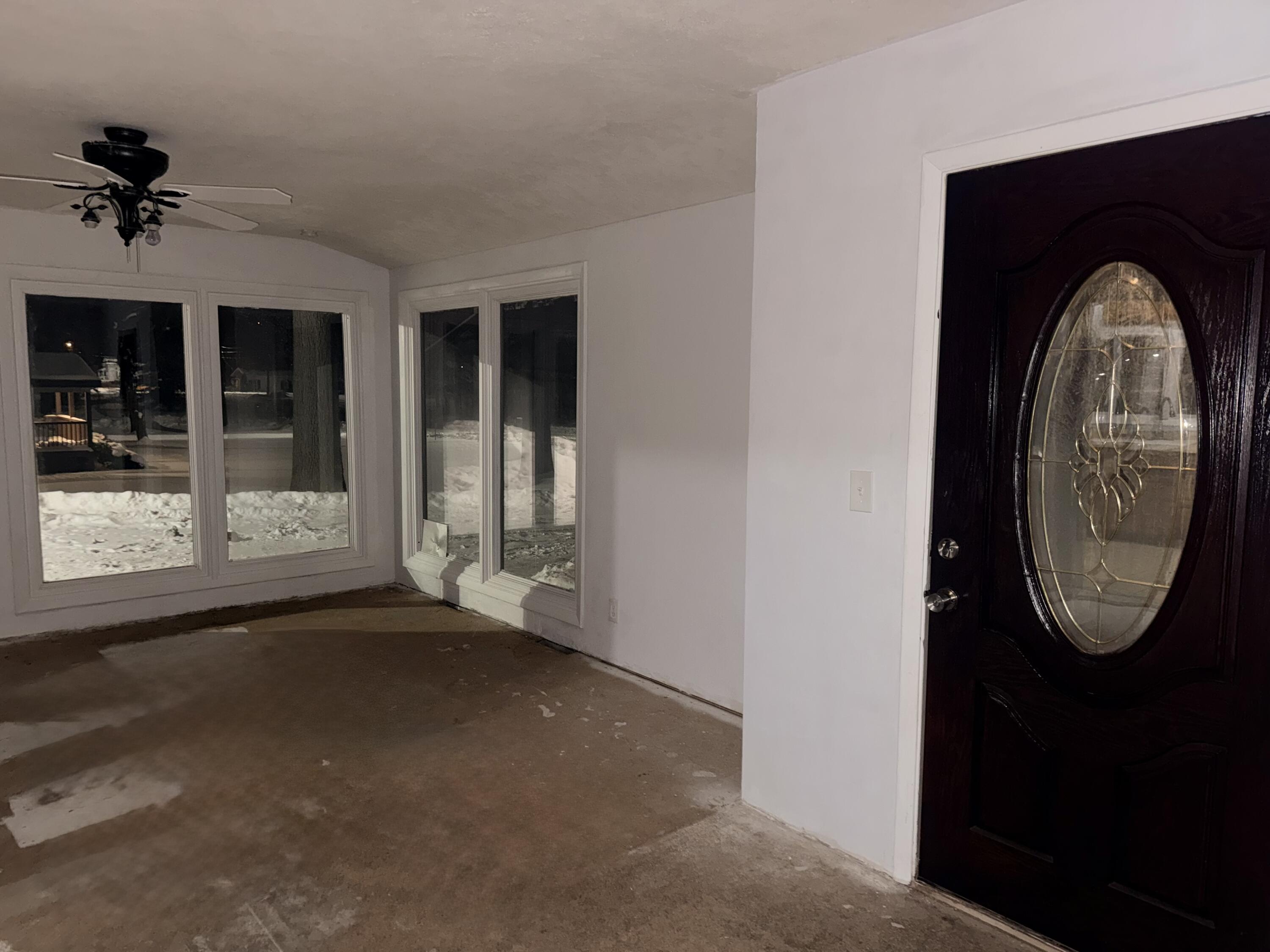 310 North John Street Decatur, MI 49045 - Photo 5 of 16 IMG_1180