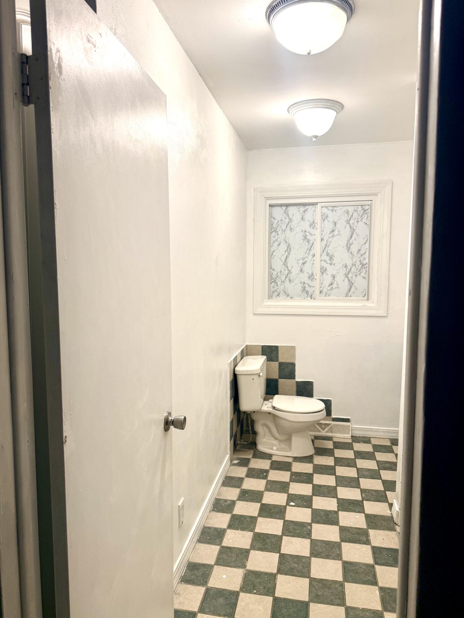 310 North John Street Decatur, MI 49045 - Photo 10 of 16 IMG_1165