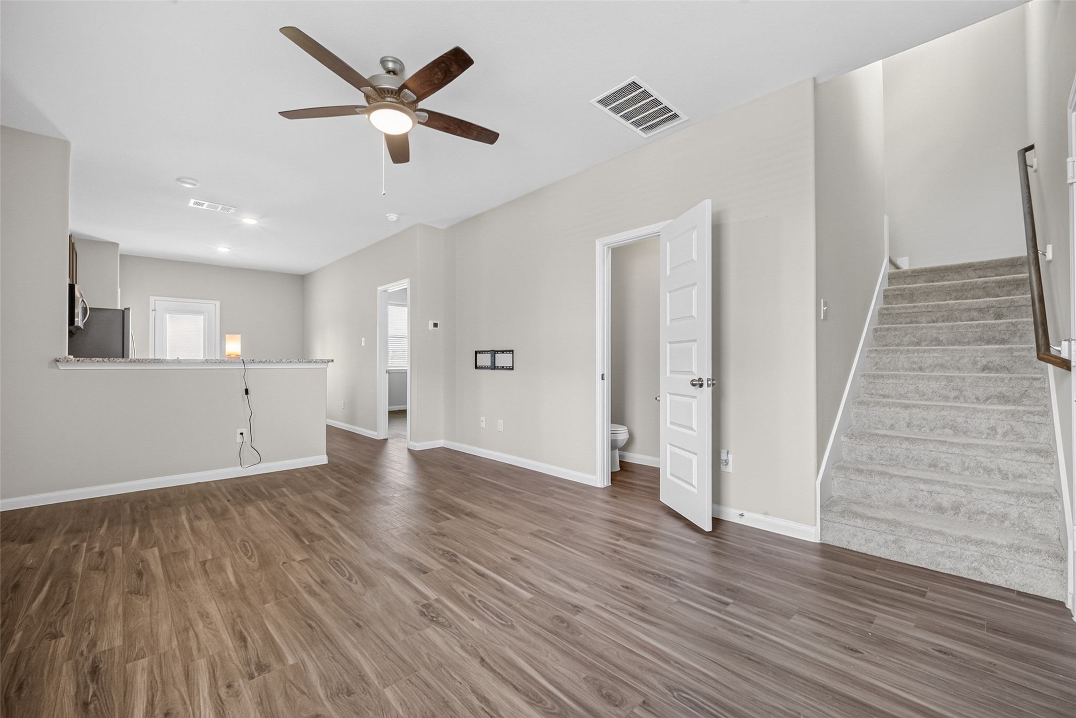 954 Luke Darrell Drive Rosharon, TX 77583 - Photo 10 of 45