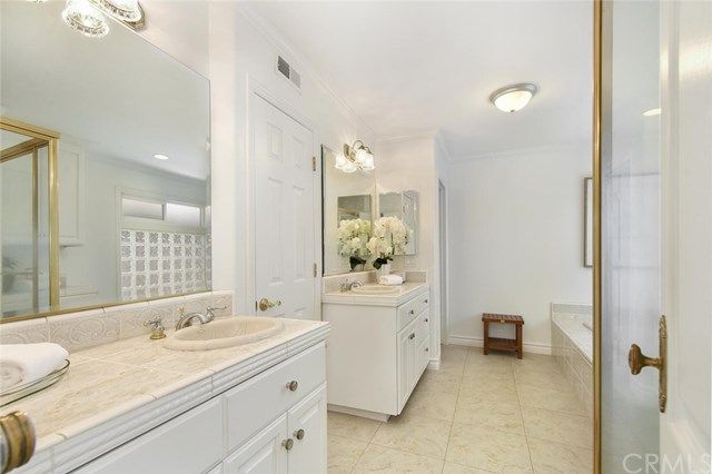 $1,090,000 | 4340 Guava Avenue, Seal Beach, CA 90740