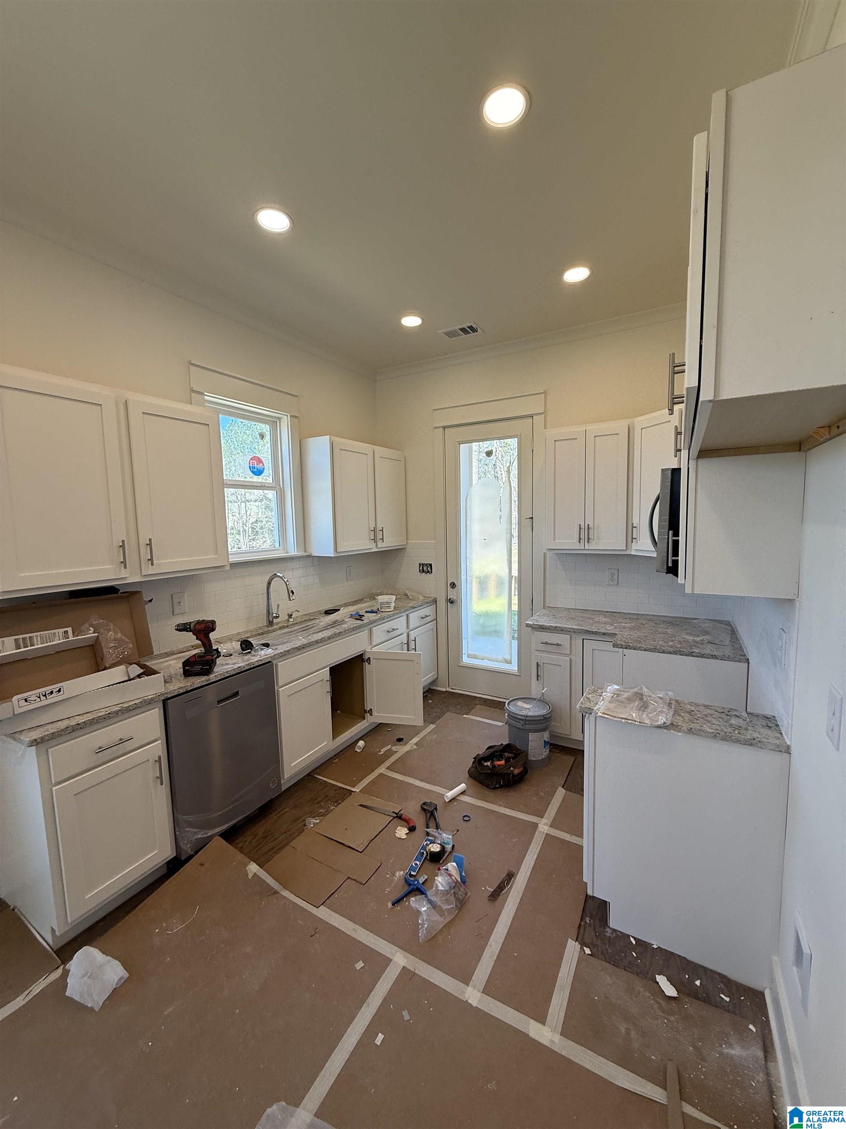 140 Huntley Rdg Drive Pelham, AL 35124 - Photo 4 of 8