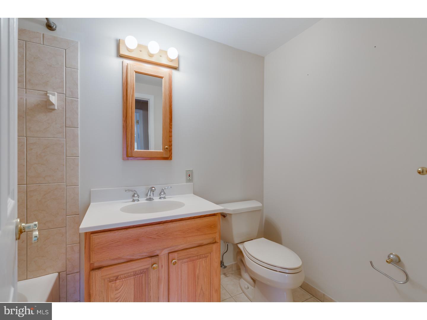 167 Pearl Croft Road Cherry Hill, NJ 08034 - Photo 19 of 22 Bathroom