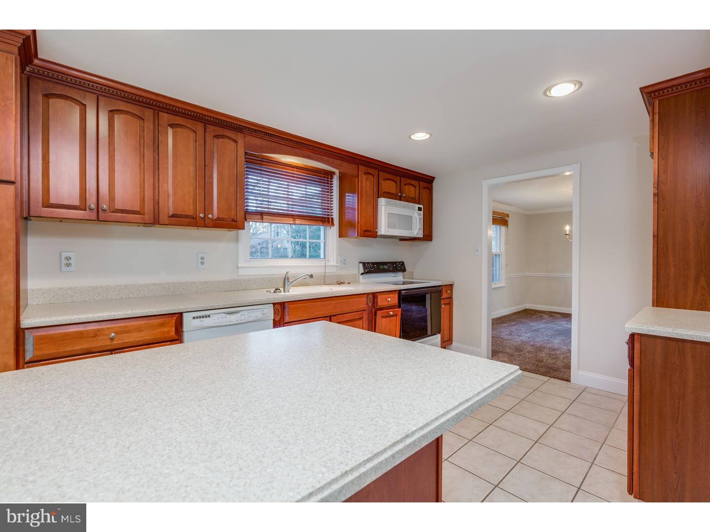 167 Pearl Croft Road Cherry Hill, NJ 08034 - Photo 5 of 22 Kitchen