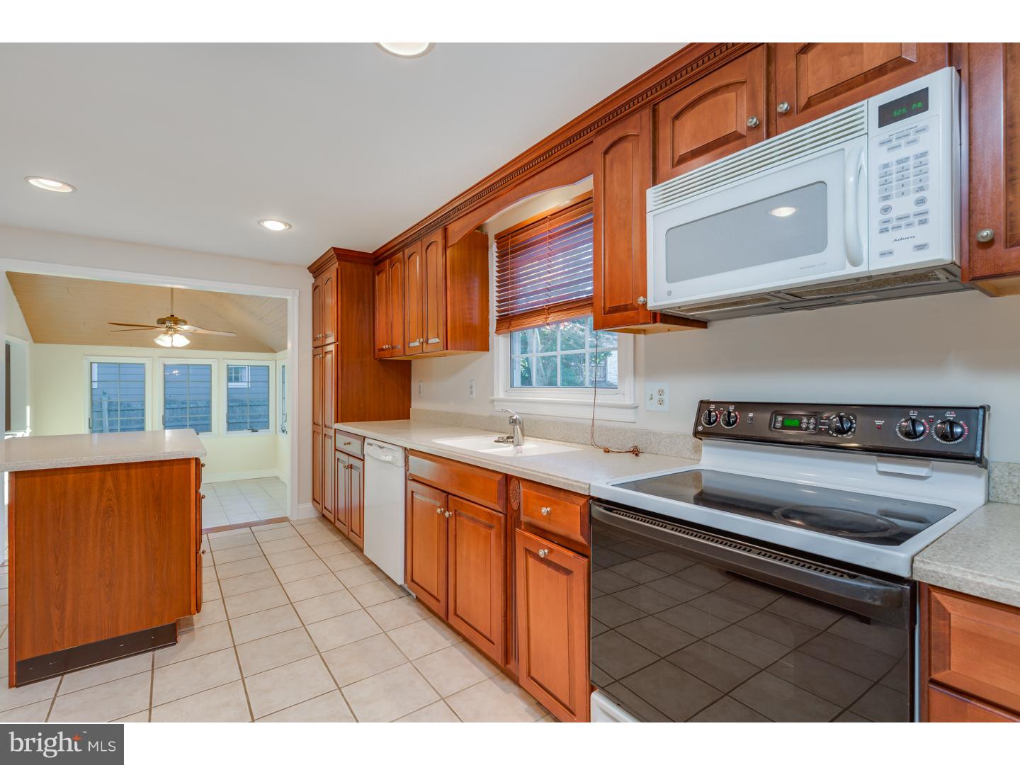 167 Pearl Croft Road Cherry Hill, NJ 08034 - Photo 6 of 22 Gallery Image 6