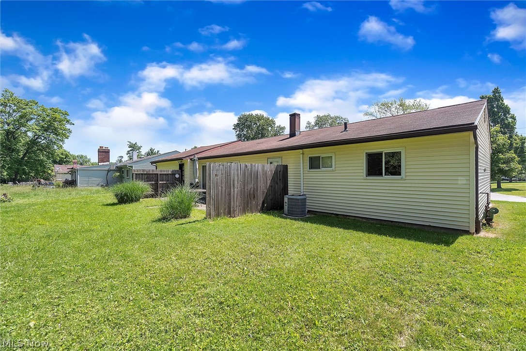 6102 Randolph Road Bedford Heights, OH 44146 - Photo 26 of 31