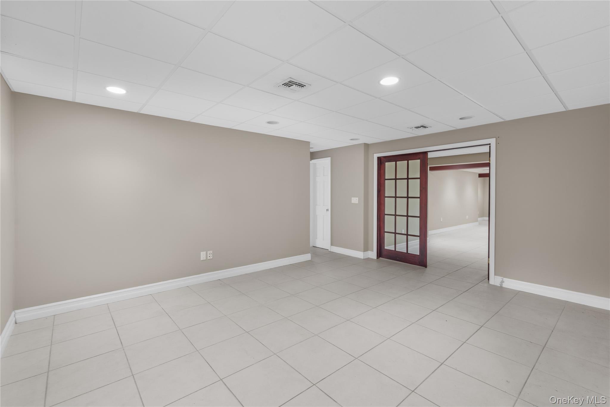 28 Old Neck Road South Center Moriches, NY 11934 - Photo 22 of 43 an empty room with fireplace