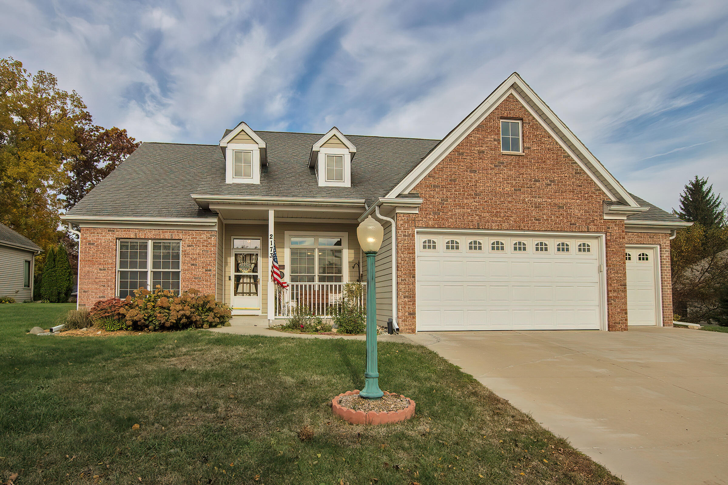 2173 Stonegate Road Burlington, WI 53105 - Photo 1 of 1 2 IMG_0006