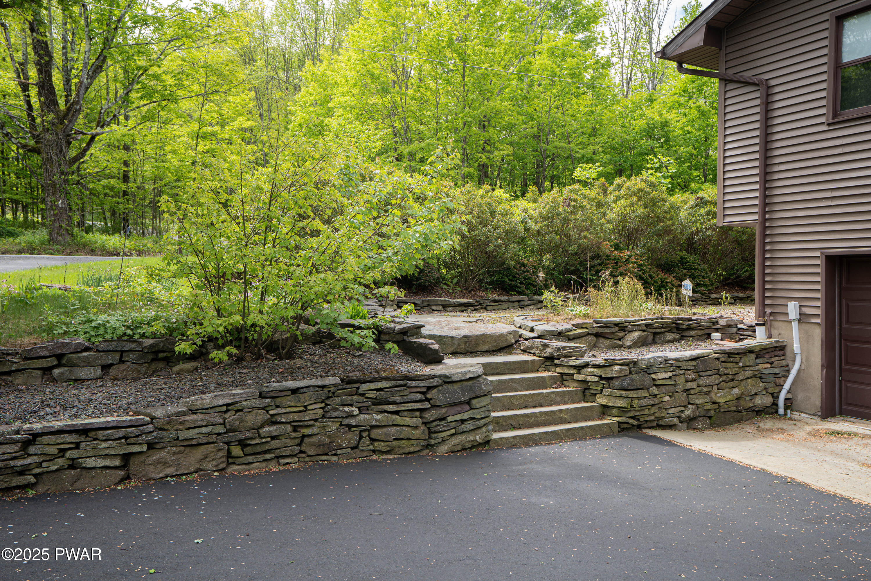 1111 Advent Road Lake Ariel, PA 18436 - Photo 15 of 87