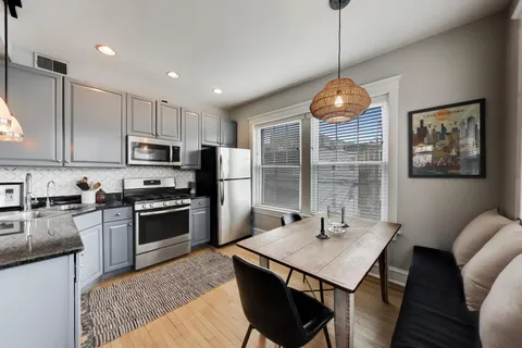 $399,000 | 3351 North Clifton Avenue, Unit 2E, Chicago, IL 60657
