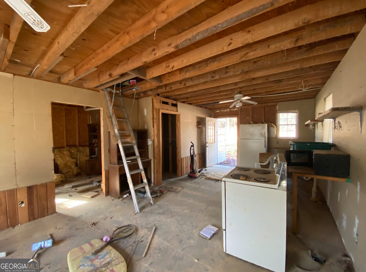 671 Lakeshore Road Martin, GA 30557 - Photo 9 of 12