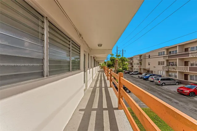 $155,000 | 1450 Northeast 170th Street, Unit 211, North Miami Beach, FL 33162