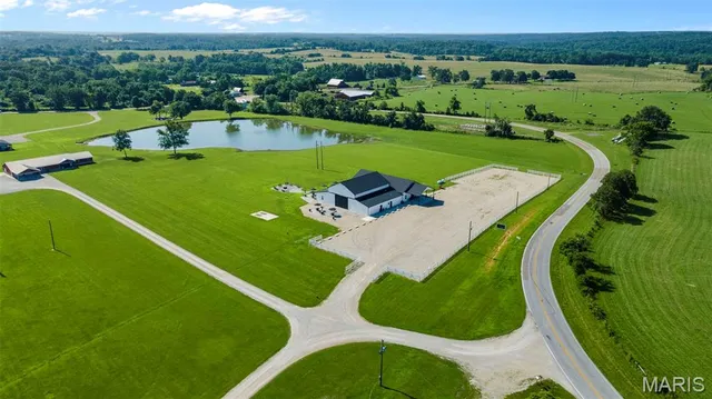 $1,825,000 | 18191 State Hwy M, Marble Hill, MO 63764