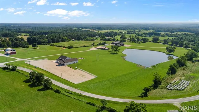 $1,825,000 | 18191 State Hwy M, Marble Hill, MO 63764