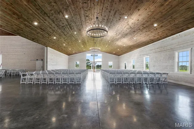 $3,400,000 | 18191 State Hwy M, Marble Hill, MO 63764