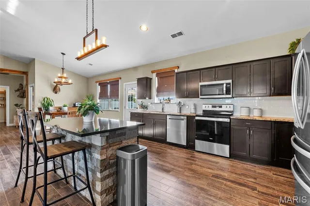 $1,825,000 | 18191 State Hwy M, Marble Hill, MO 63764