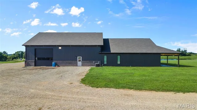 $3,400,000 | 18191 State Hwy M, Marble Hill, MO 63764