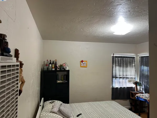 $830,000 | 10926 Bancroft Avenue, Oakland, CA 94603