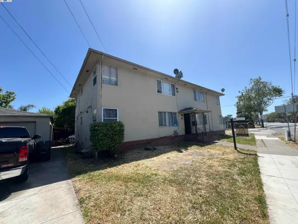 $830,000 | 10926 Bancroft Avenue, Oakland, CA 94603