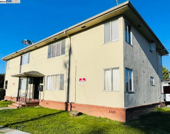 $830,000 | 10926 Bancroft Avenue, Oakland, CA 94603