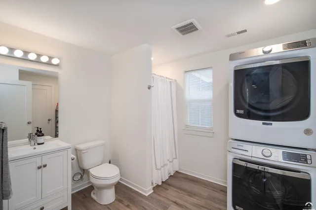 $535,000 | 1320 Pennsylvania Street, Unit APARTMENT ABOVE GARAGE, Lawrence, KS 66044