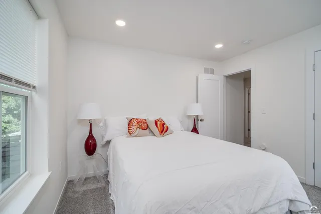 $535,000 | 1320 Pennsylvania Street, Unit APARTMENT ABOVE GARAGE, Lawrence, KS 66044