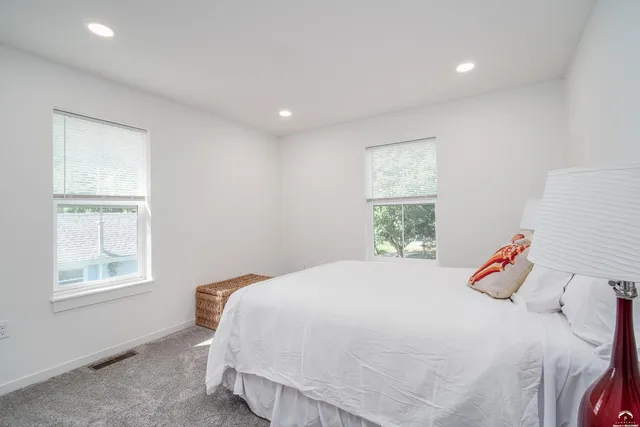 $535,000 | 1320 Pennsylvania Street, Unit APARTMENT ABOVE GARAGE, Lawrence, KS 66044