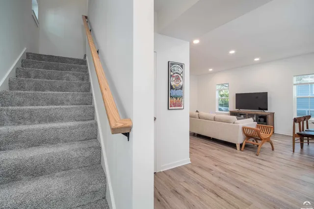 $535,000 | 1320 Pennsylvania Street, Unit APARTMENT ABOVE GARAGE, Lawrence, KS 66044