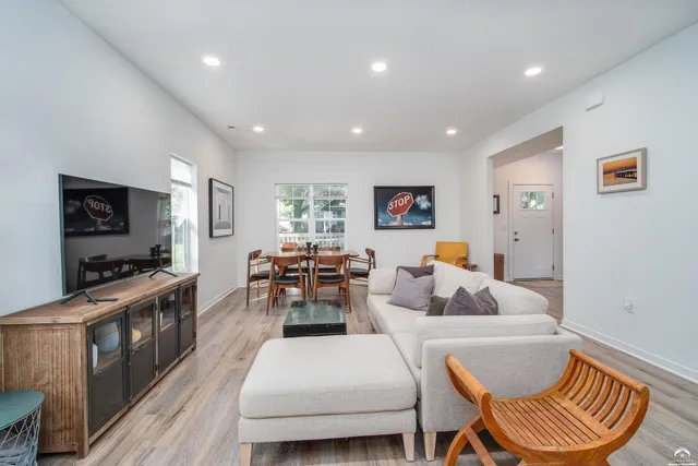 $535,000 | 1320 Pennsylvania Street, Unit APARTMENT ABOVE GARAGE, Lawrence, KS 66044