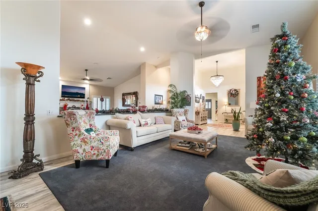 $1,150,000 | 396 East Country Club Drive, Henderson, NV 89015