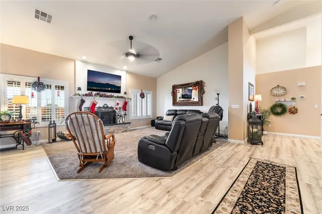 $1,150,000 | 396 East Country Club Drive, Henderson, NV 89015