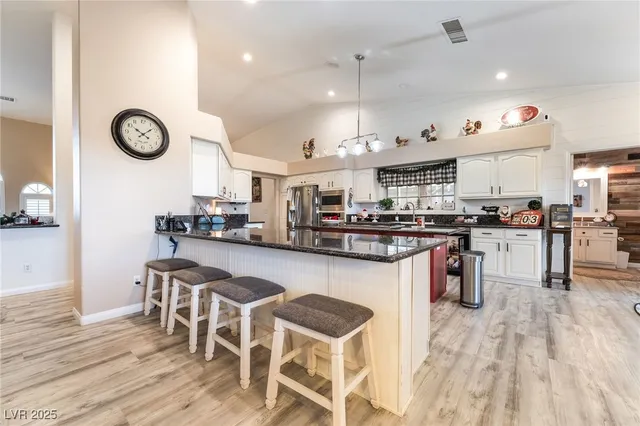 $1,150,000 | 396 East Country Club Drive, Henderson, NV 89015