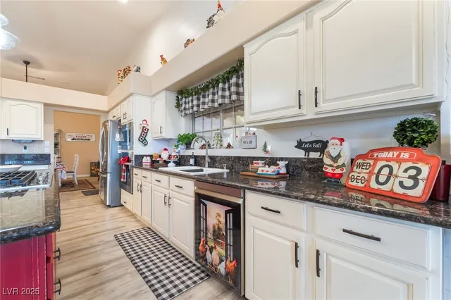 $1,150,000 | 396 East Country Club Drive, Henderson, NV 89015