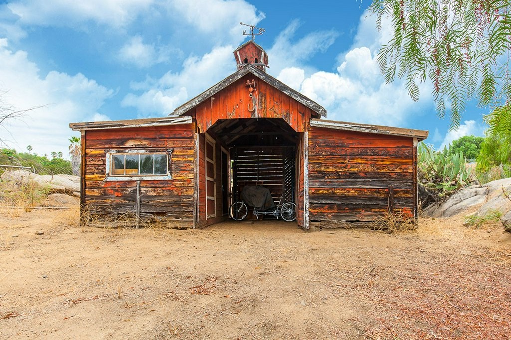1900 Winrow Road El Cajon, CA 92021 - Photo 2 of 25