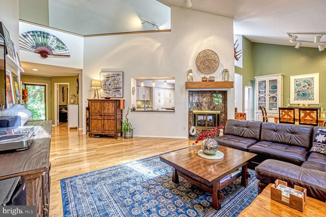 2122 South Bay Lane Reston, VA 20191 - Photo 1 of 41 Welcome home!
