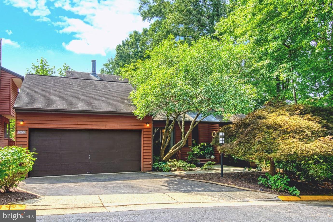 2122 South Bay Lane Reston, VA 20191 - Photo 2 of 41 2122 S Bay Lane in Reston