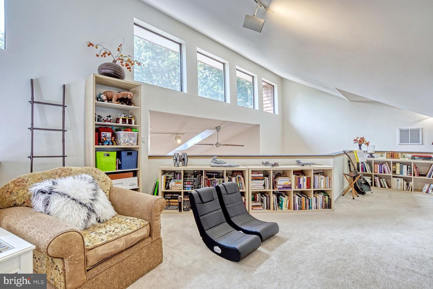2122 South Bay Lane Reston, VA 20191 - Photo 15 of 41 So many ways to use this great loft space!