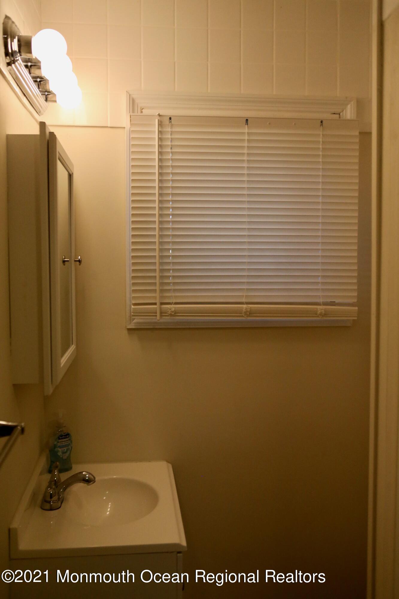 17 Lancaster Road Brick, NJ 08723 - Photo 22 of 27 a view of a bathroom