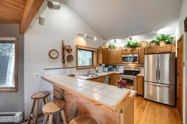 $1,490,000 | 128 Beaver Road, Unit EAST, Eagle-Vail, CO 81620