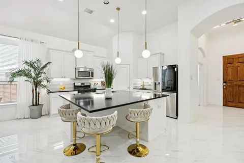 $600,000 | 2801 White Rock Creek Drive, McKinney, TX 75072